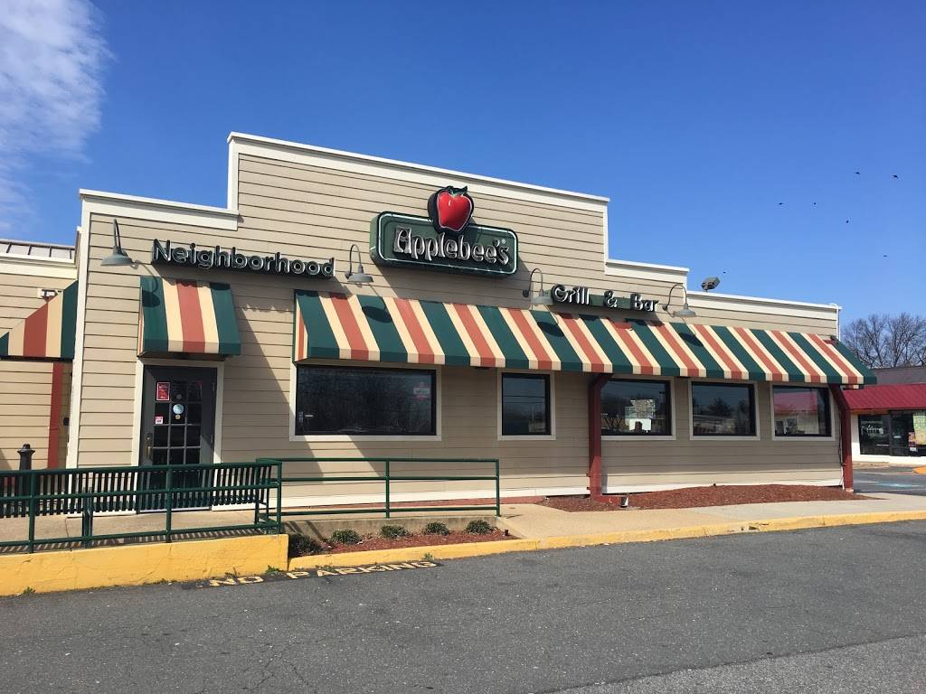 Applebees Grill + Bar | restaurant | 6310 Richmond Hwy, Alexandria, VA 22306, USA | 7037681636 OR +1 703-768-1636
