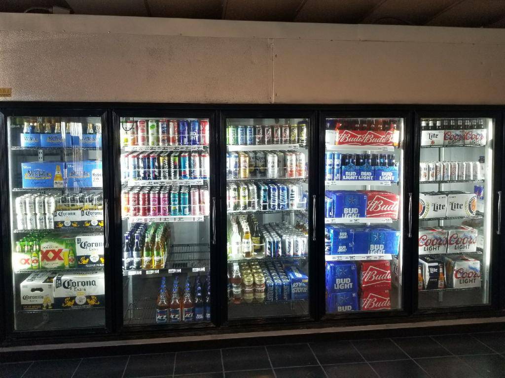 Zeze’s mart | restaurant | 5500 Brentwood Stair Rd suite 100, Fort Worth, TX 76112, USA | 6823011868 OR +1 682-301-1868