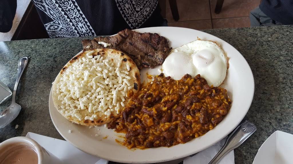 La Antioqueña Bakery | restaurant | 17041 Pines Blvd, Pembroke Pines, FL 33027, USA | 9544363376 OR +1 954-436-3376