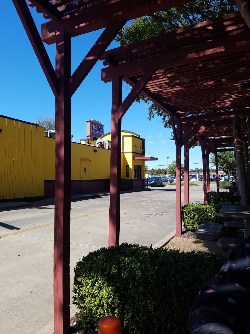 Back Yard Burgers | restaurant | 8079 Trinity Rd, Cordova, TN 38018, USA | 9017582400 OR +1 901-758-2400