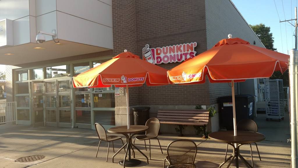 Dunkin Donuts | cafe | CTA Yellow Line, 5005 Dempster Street, Skokie, IL 60077, USA | 8476770033 OR +1 847-677-0033