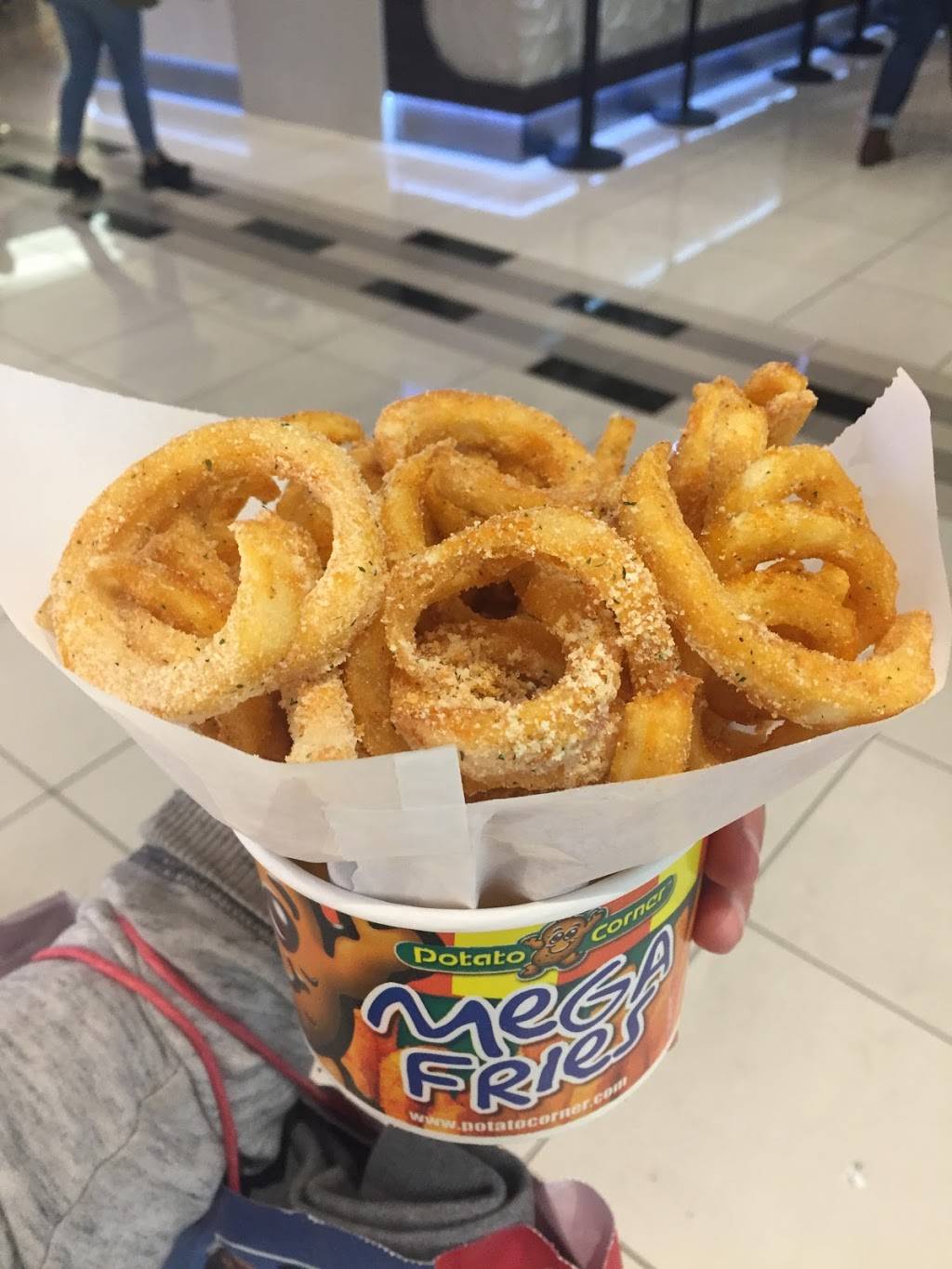 Potato Corner | restaurant | 9301 Tampa Ave, Northridge, CA 91324, USA | 8188502004 OR +1 818-850-2004