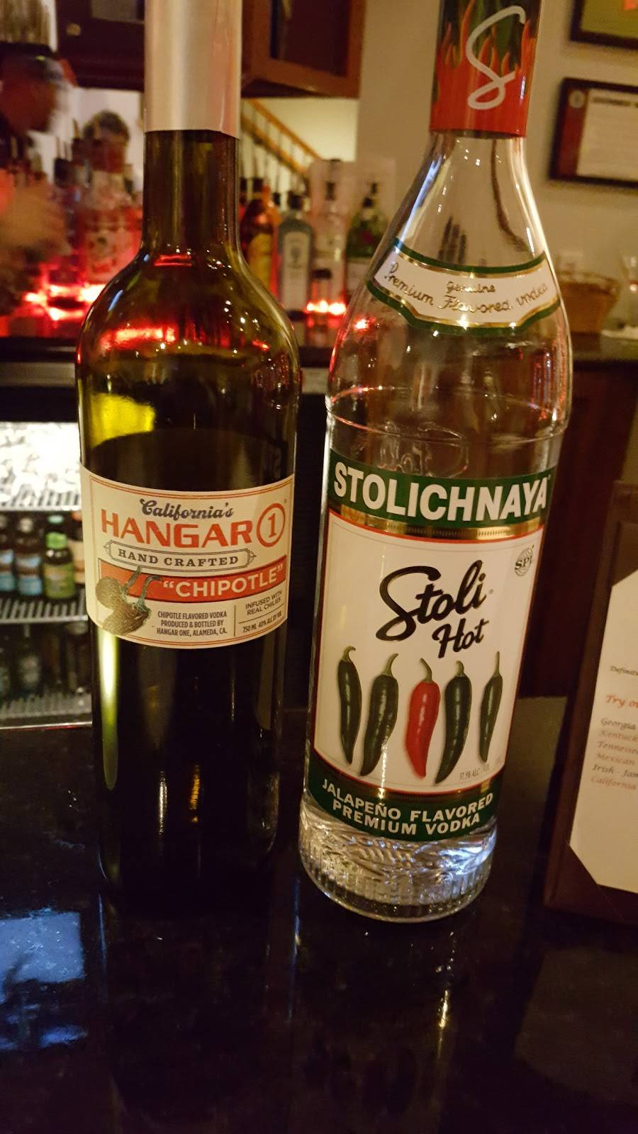 Strawberry Moon | night club | 204 S Main St, Wauconda, IL 60084, USA | 8478655151 OR +1 847-865-5151