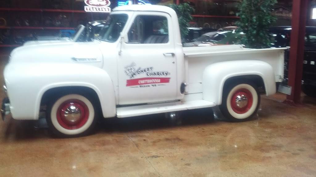 Southside Saloon & Bistro | restaurant | 1301 Chestnut St, Chattanooga, TN 37402, USA | 4237574730 OR +1 423-757-4730