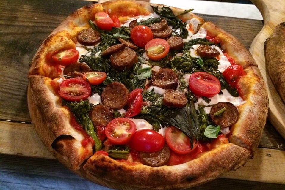 Bodega Pizza | restaurant | 4455 Broadway, New York, NY 10040, USA | 6468690815 OR +1 646-869-0815