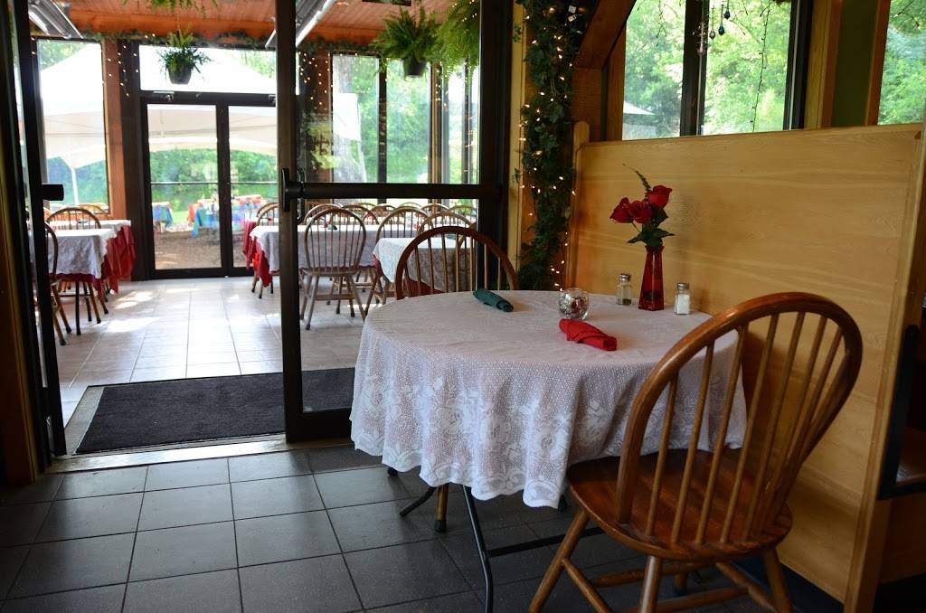 McCafferys Dolce Vita & Twin Springs Bakery | restaurant | 2149 Twin Springs Rd, Decorah, IA 52101, USA | 5633824723 OR +1 563-382-4723