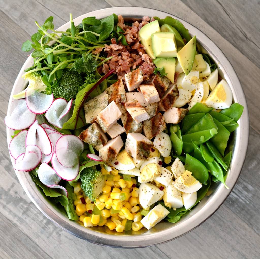 Salata | restaurant | 700 E Sonterra Blvd #1107, San Antonio, TX 78258, USA | 2102720424 OR +1 210-272-0424