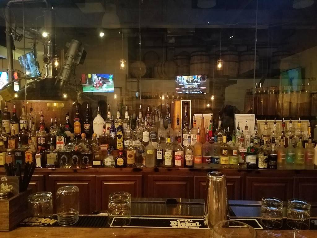 Black Mountain Tavern & Distillery | restaurant | 30855 N Cave Creek Rd, Cave Creek, AZ 85331, USA | 4805133372 OR +1 480-513-3372