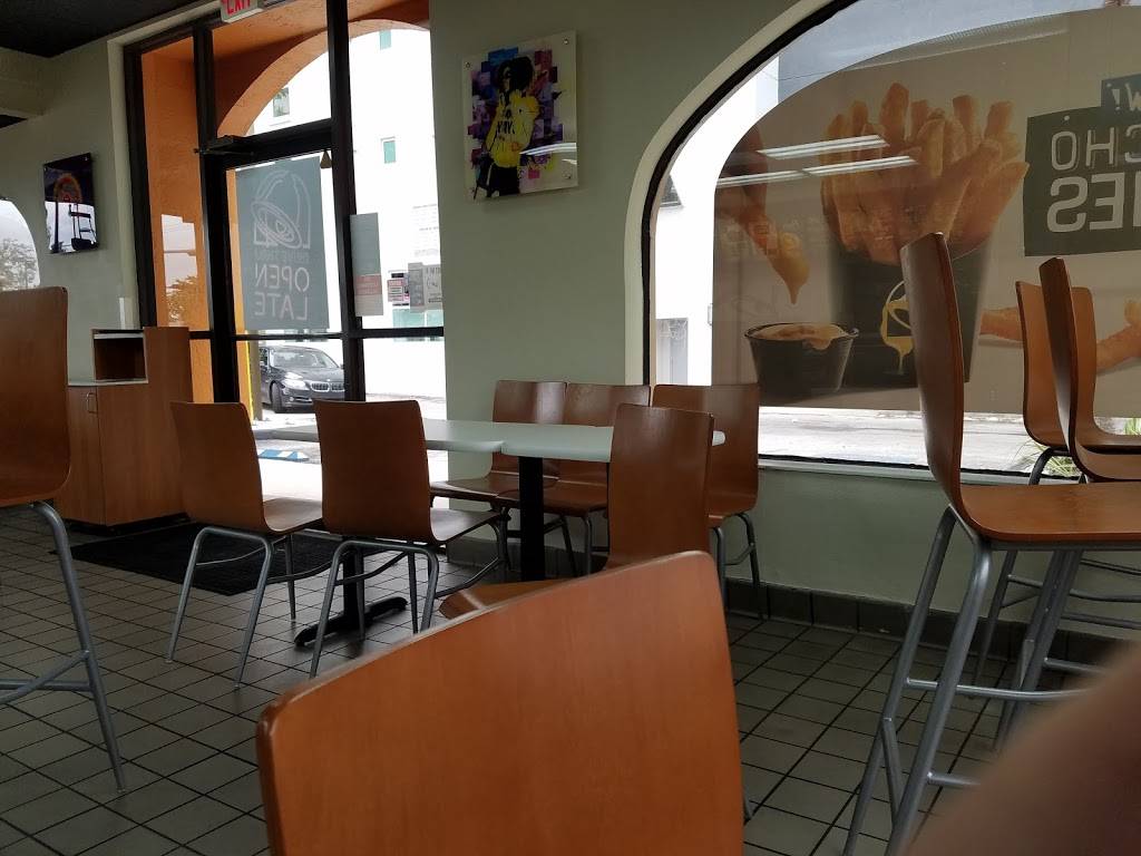 Taco Bell | meal takeaway | 2935 SW 32nd Ave, Miami, FL 33133, USA | 3054470397 OR +1 305-447-0397