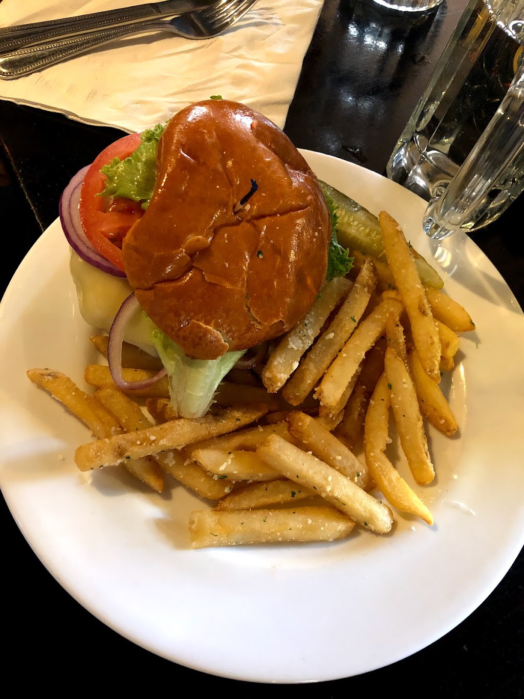 The Newes From America | restaurant | 23 Kelly St Box 37, Edgartown, MA 02539, USA | 5086274397 OR +1 508-627-4397