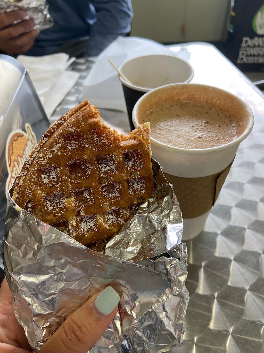 Wildwood Waffles | restaurant | 770 Wildwood Ave, Rio Dell, CA 95562, USA | 7075063073 OR +1 707-506-3073