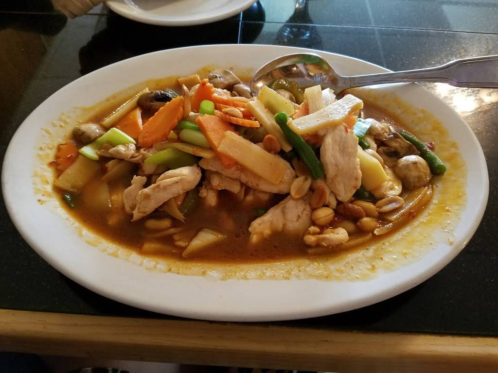 Thai Place | restaurant | 371 Main St, Sturbridge, MA 01566, USA | 5083472999 OR +1 508-347-2999