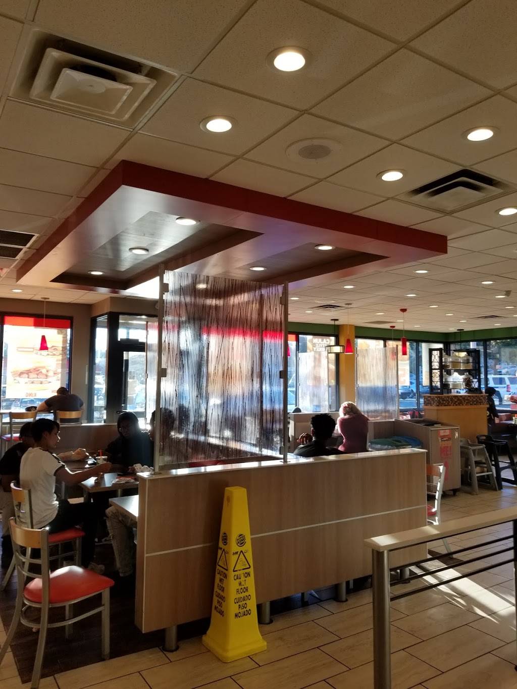 Popeyes Louisiana Kitchen | restaurant | 217-10 Hillside Avenue, Queens Village, NY 11427, USA | 7184656812 OR +1 718-465-6812