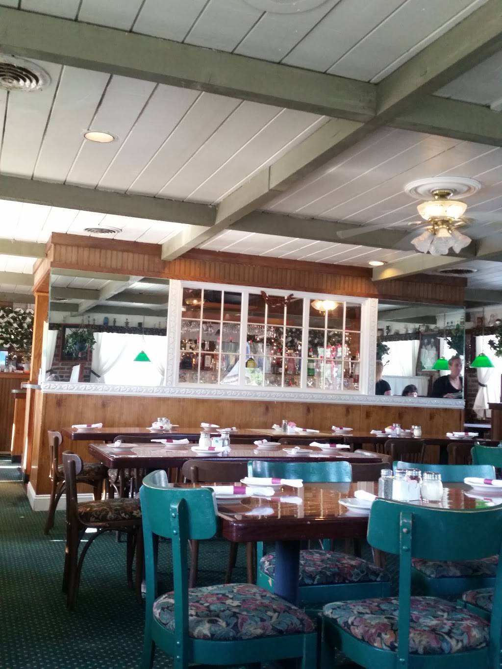 Reginos Italian Restaurant | restaurant | 3816 E Little Creek Rd, Norfolk, VA 23518, USA | 7575884300 OR +1 757-588-4300