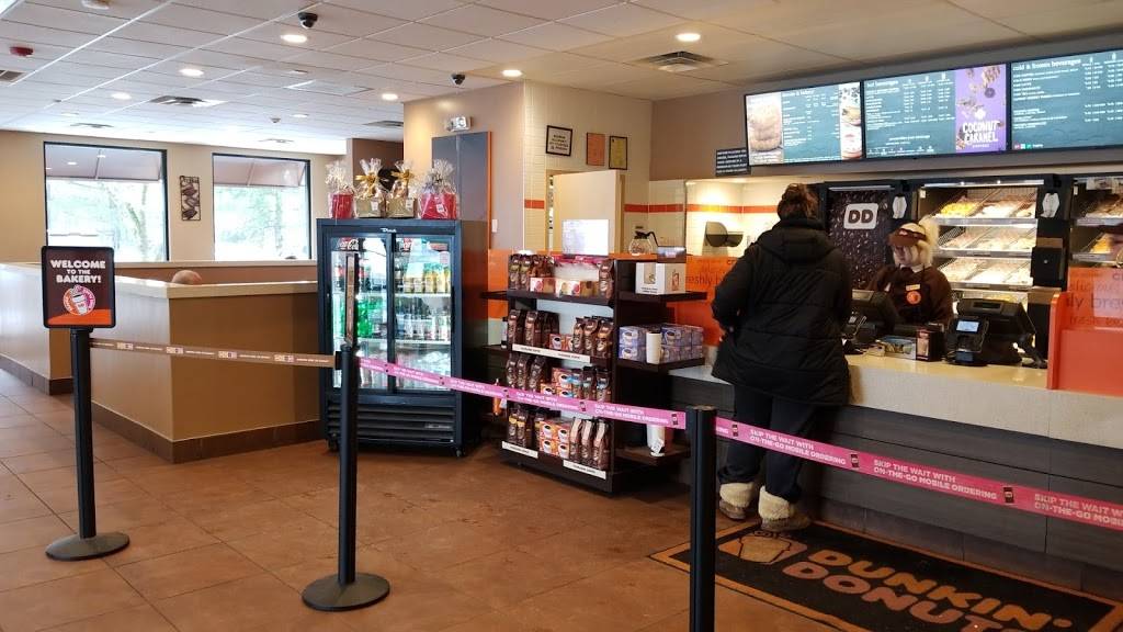 Dunkin | bakery | 1707 Burrstone Rd, New Hartford, NY 13413, USA | 3155702397 OR +1 315-570-2397