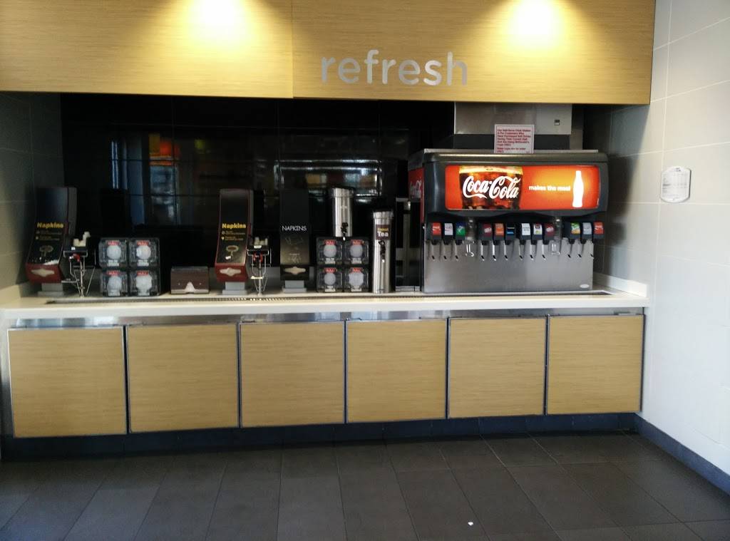 McDonalds | cafe | 8780 Astronaut Blvd, Cape Canaveral, FL 32920, USA | 3217849944 OR +1 321-784-9944