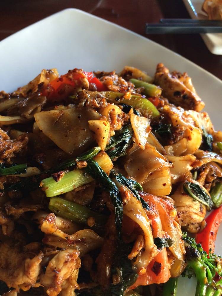 Mekong Thai Restaurant & Bar | restaurant | 9 Union St N #100, Concord, NC 28025, USA | 7042623322 OR +1 704-262-3322