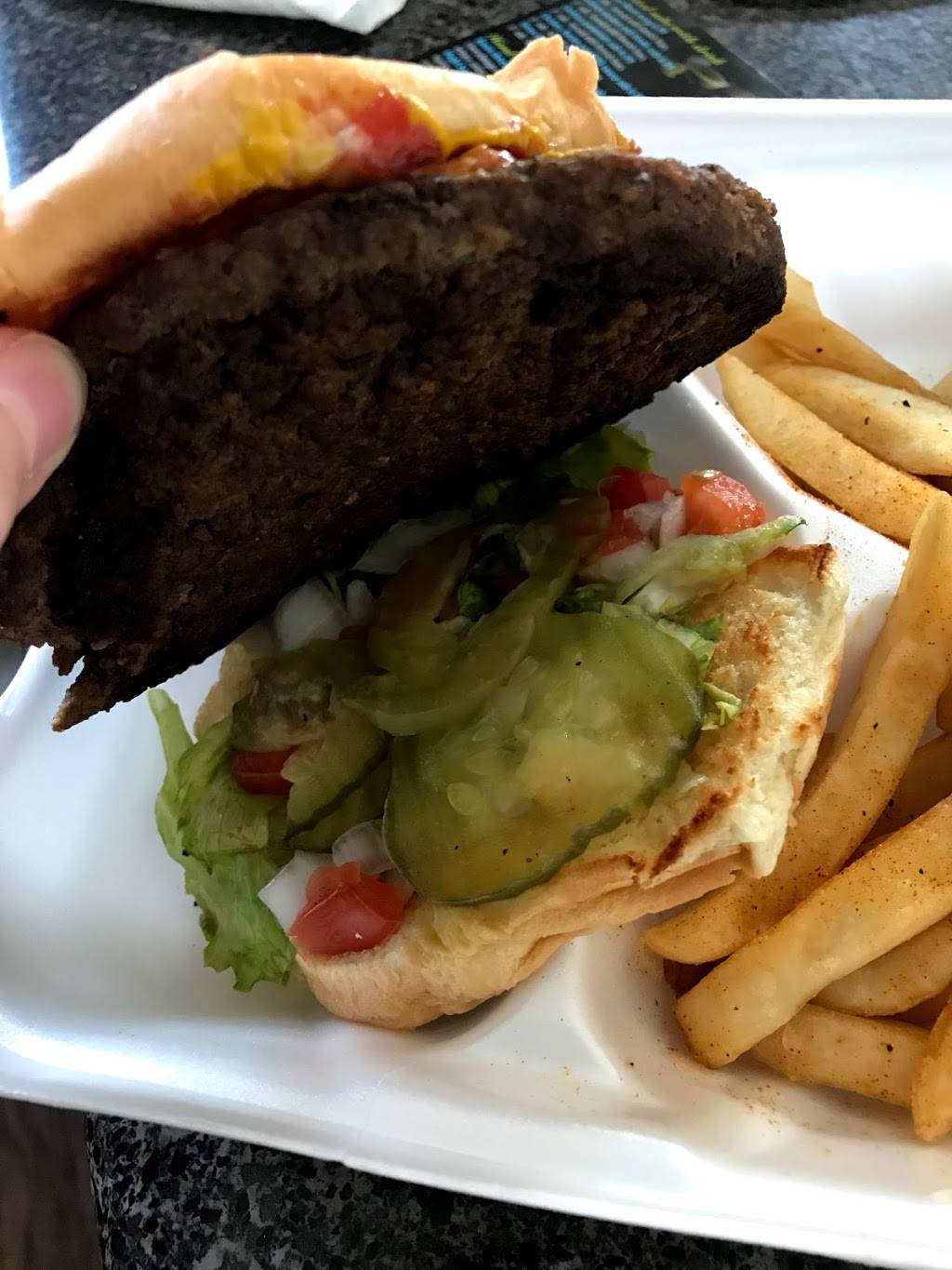 Jerry’s grill restaurant | restaurant | 5751 Old Hickory Blvd suite 102, Hermitage, TN 37076, USA | 6155403947 OR +1 615-540-3947