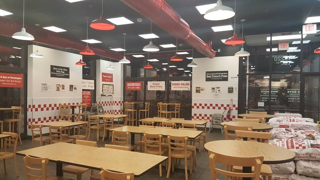 Five Guys | meal takeaway | 46220 Potomac Run Plaza, Sterling, VA 20164, USA | 5712677401 OR +1 571-267-7401