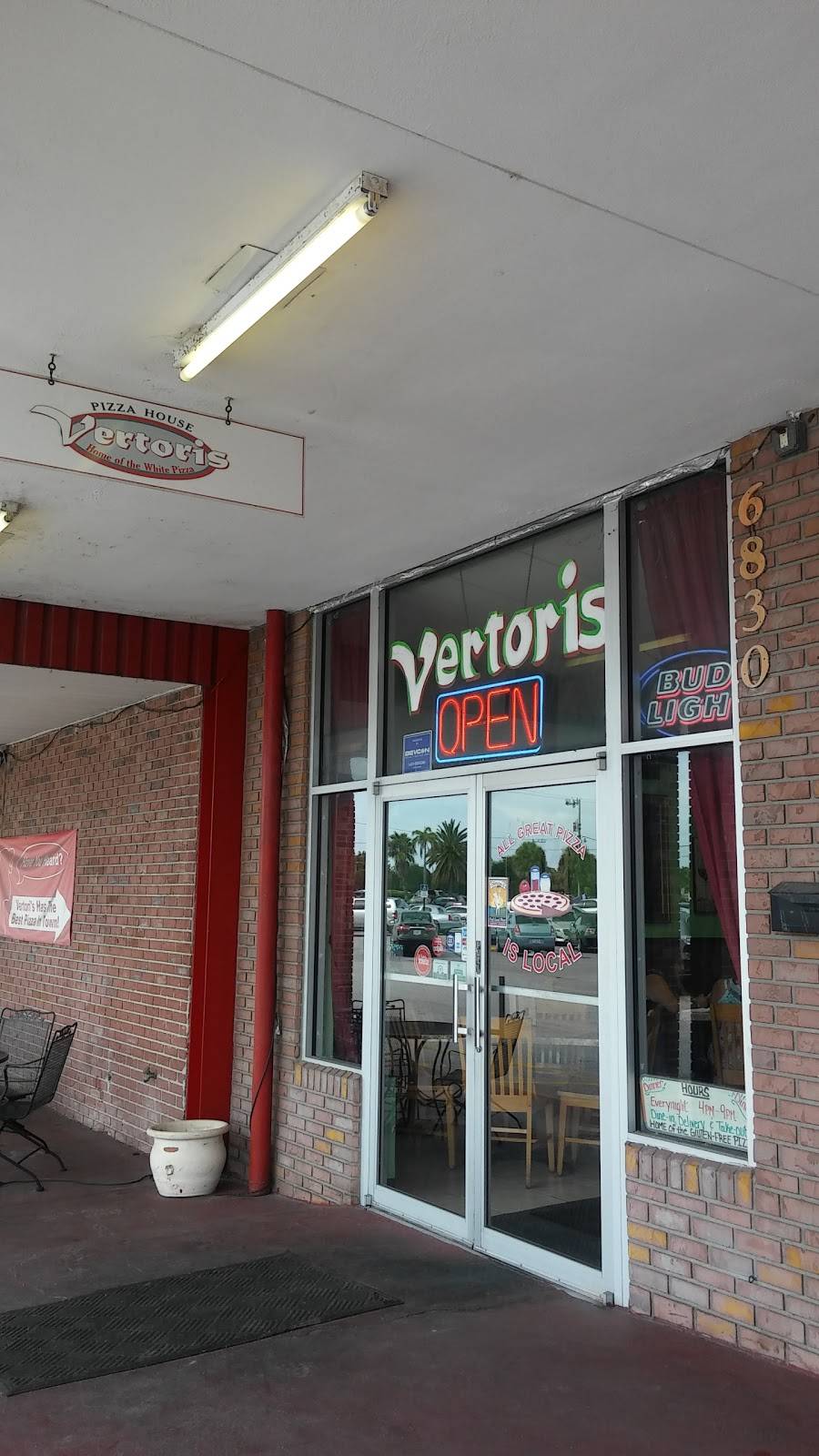 Vertoris Pizza House | restaurant | 6830 14th St W, Bradenton, FL 34207, USA | 9417510333 OR +1 941-751-0333