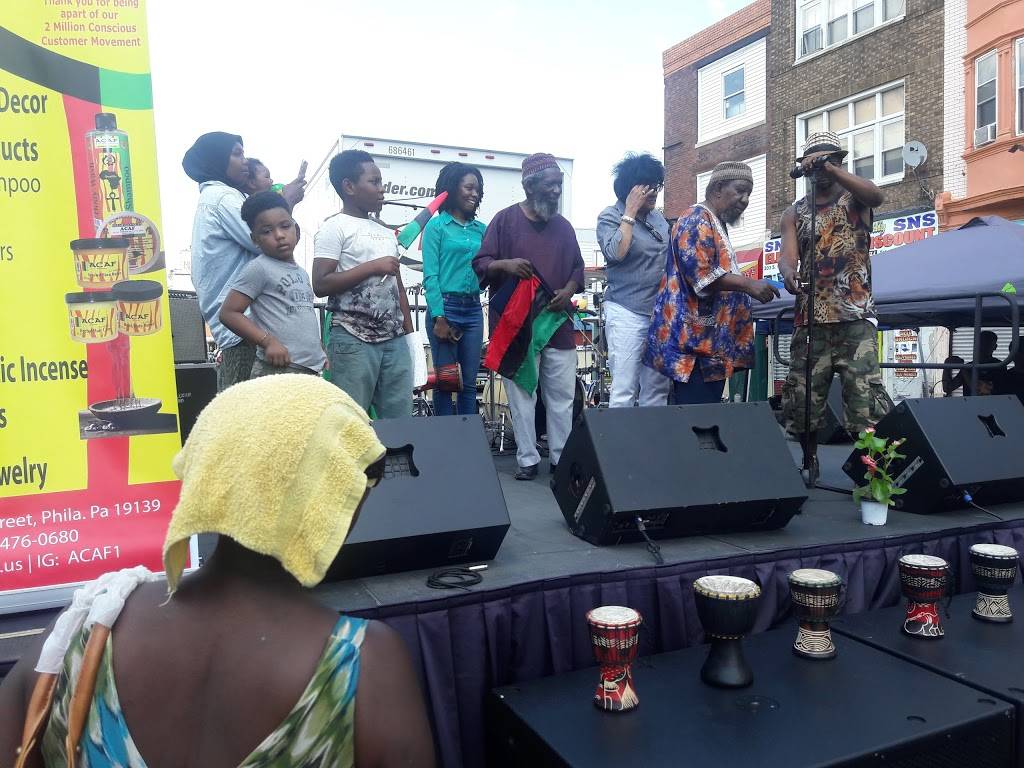 Mr Hook Fish & Chicken | restaurant | 206 S 52nd St, Philadelphia, PA 19139, USA | 2157485074 OR +1 215-748-5074