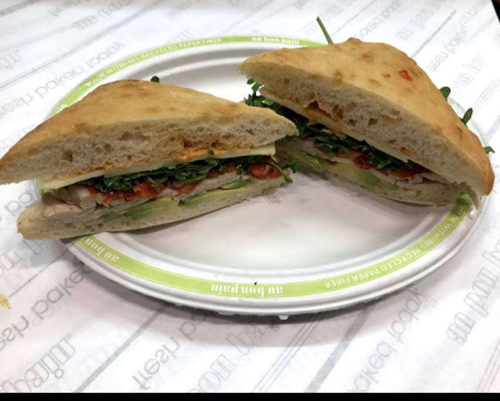 Au Bon Pain | bakery | 99 Rockingham Park Blvd, Salem, NH 03079, USA | 6038946461 OR +1 603-894-6461