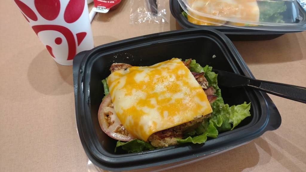 Chick-fil-A | restaurant | 1031 S Walnut Ave, New Braunfels, TX 78130, USA | 8306201200 OR +1 830-620-1200