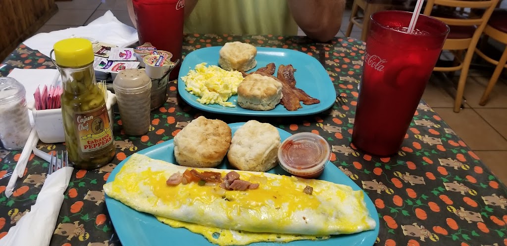 JANICES DINNER BELL CAFE | cafe | 1301 N Margaret Ave, Kirbyville, TX 75956, USA | 4094200017 OR +1 409-420-0017