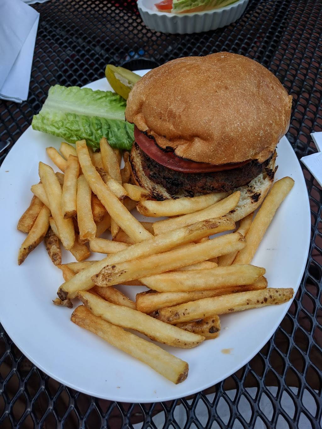 Dublin House | restaurant | 30 Monmouth St, Red Bank, NJ 07701, USA | 7327476699 OR +1 732-747-6699