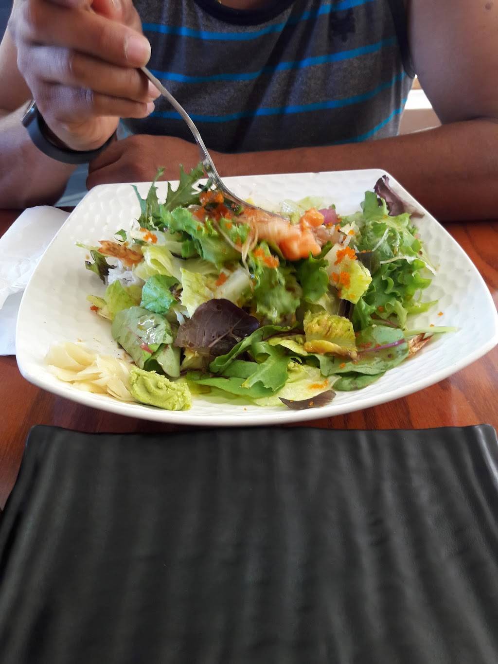 Sushiland | restaurant | 19740 Mission Blvd, Hayward, CA 94541, USA | 5104817000 OR +1 510-481-7000