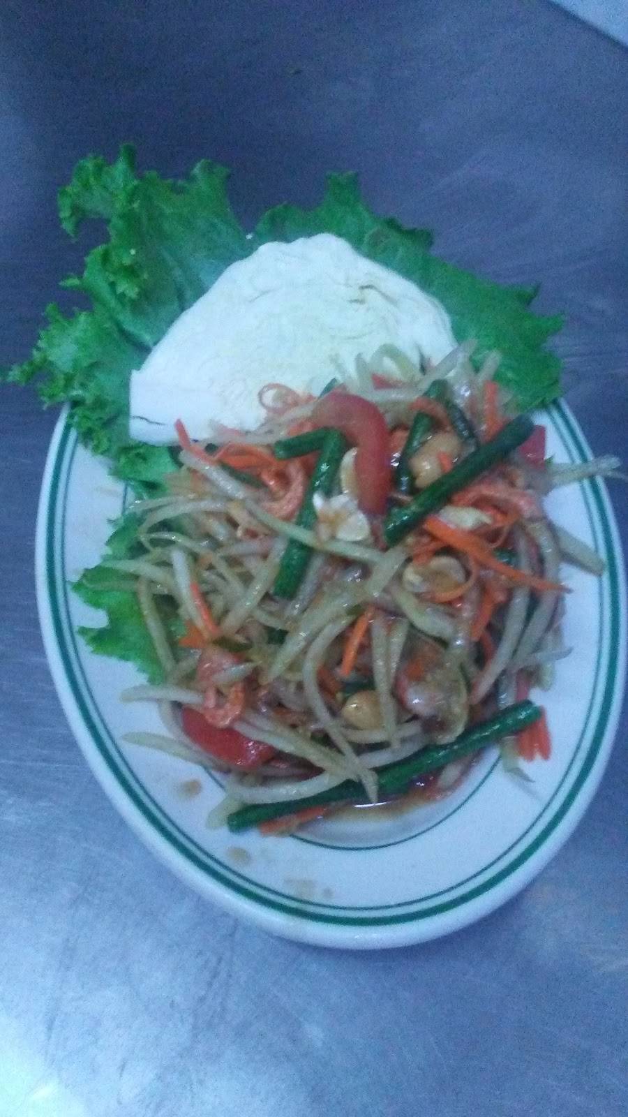 Khun Dang Thai Cuisine | restaurant | 4415, 13436 Sherman Way, North Hollywood, CA 91605, USA | 8185034993 OR +1 818-503-4993