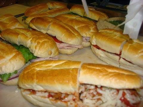 Lunch Box Chicago | restaurant | 2467 W Grand Ave, Chicago, IL 60608, USA | 3124332222 OR +1 312-433-2222