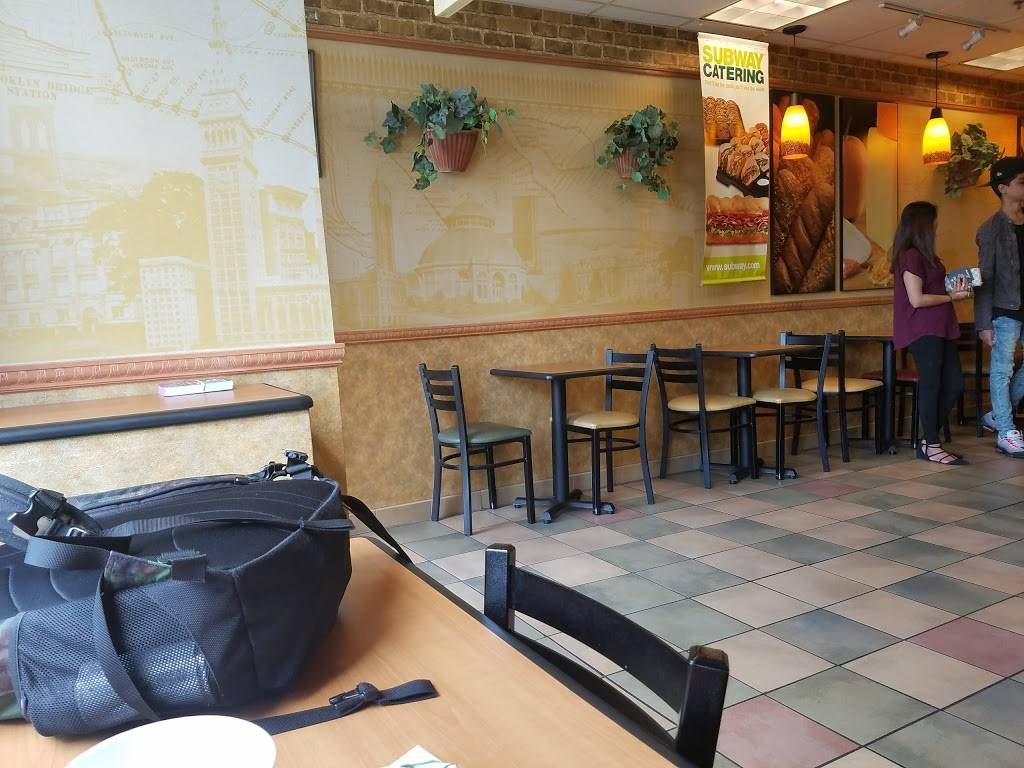 Subway Restaurants | restaurant | 671 NY-109, West Babylon, NY 11704, USA | 6314125653 OR +1 631-412-5653