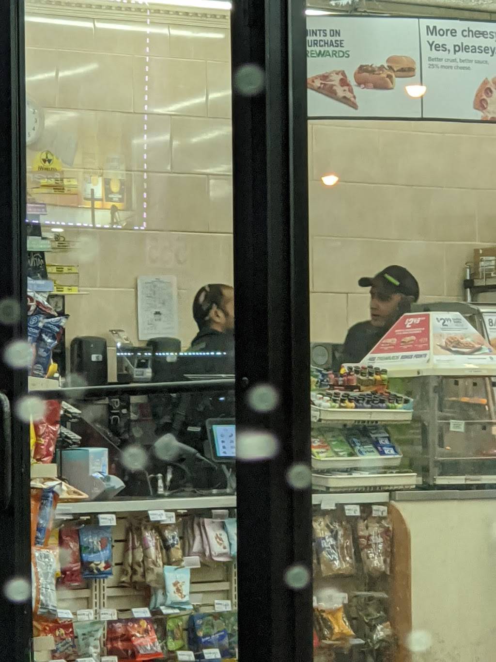 7-Eleven | bakery | 565 Tonnele Ave, Jersey City, NJ 07307, USA | 2012161614 OR +1 201-216-1614