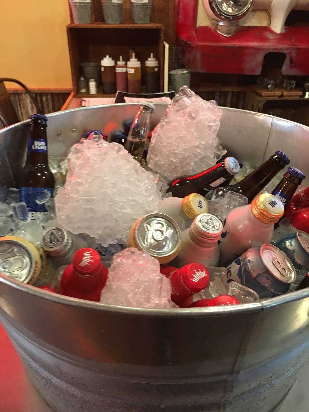 Bone Boys BBQ | restaurant | 109 W Main St, Bellevue, OH 44811, USA | 4194837447 OR +1 419-483-7447