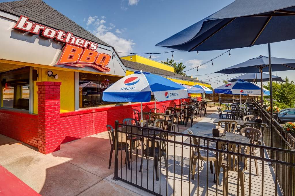 Brothers BBQ | restaurant | 9069 E Arapahoe Rd, Greenwood Village, CO 80112, USA | 3037999777 OR +1 303-799-9777