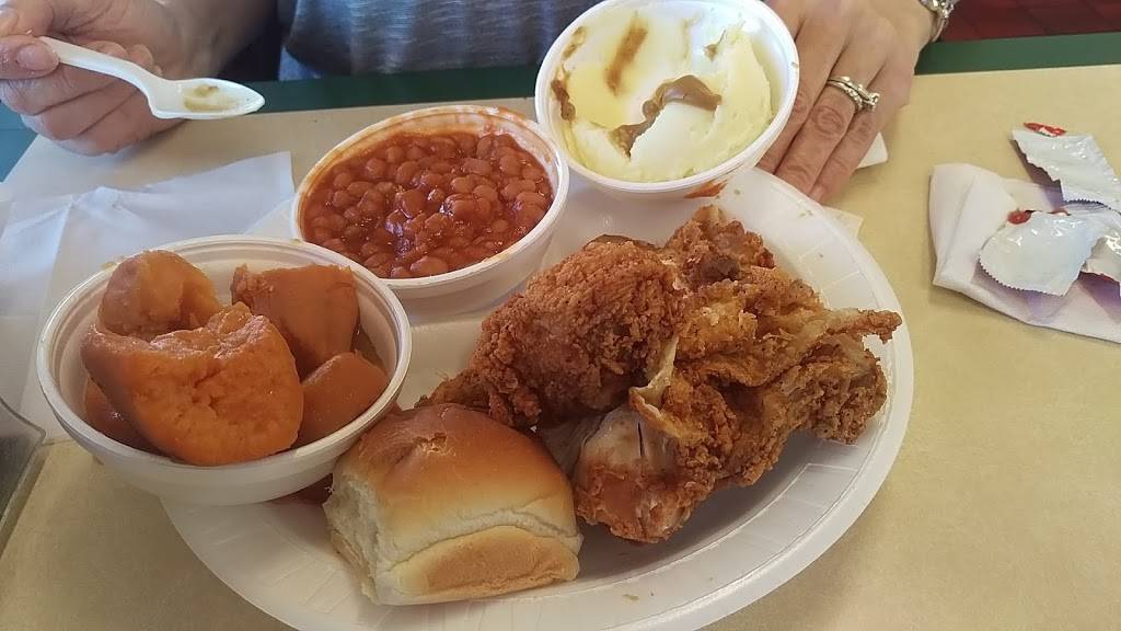 Mountain Fried Chicken | restaurant | 6409 Sessions Ct, Clemmons, NC 27012, USA | 3367129311 OR +1 336-712-9311