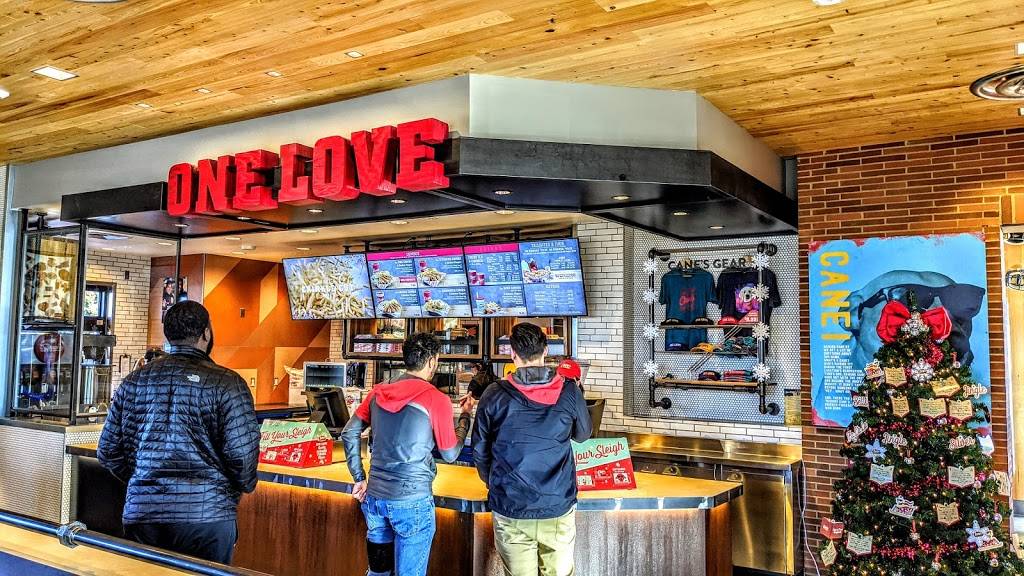 Raising Canes Chicken Fingers | meal takeaway | 12056 W 95th St, Lenexa, KS 66215, USA | 9132270481 OR +1 913-227-0481