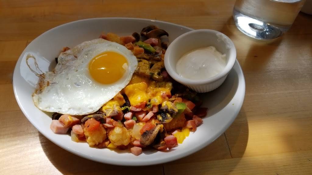 Breakfast At Tiffanys | restaurant | 2499 San Bruno Ave, San Francisco, CA 94134, USA | 4154688805 OR +1 415-468-8805