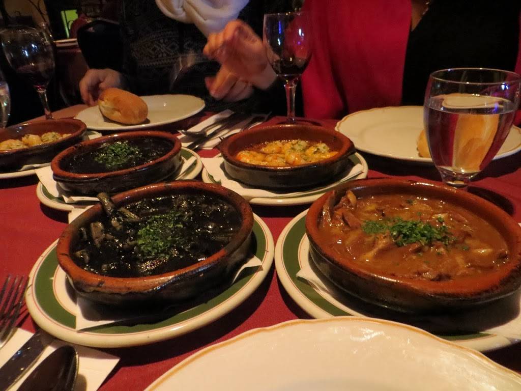 Club Espagnol de Québec - Steak Seafood Tapas - Bar Sportif Cock | restaurant | 4388 Boul St-Laurent, Montréal, QC H2W 1Z5, Canada | 5148491737 OR +1 514-849-1737