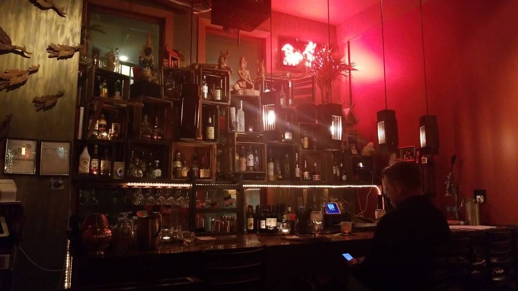 Orrapin Thai Cuisine | restaurant | 10 Boston St, Seattle, WA 98109, USA | 2062837118 OR +1 206-283-7118