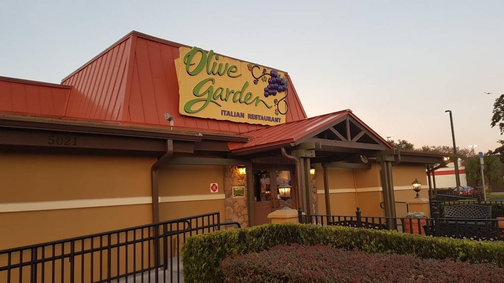 Olive Garden Italian Restaurant | meal takeaway | 5021 W Irlo Bronson Memorial Hwy, Kissimmee, FL 34746, USA | 4073961680 OR +1 407-396-1680
