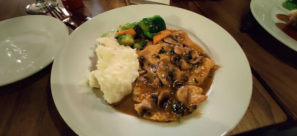 Trattoria Roma | restaurant | 140 2nd St, Petaluma, CA 94952, USA | 7079817807 OR +1 707-981-7807