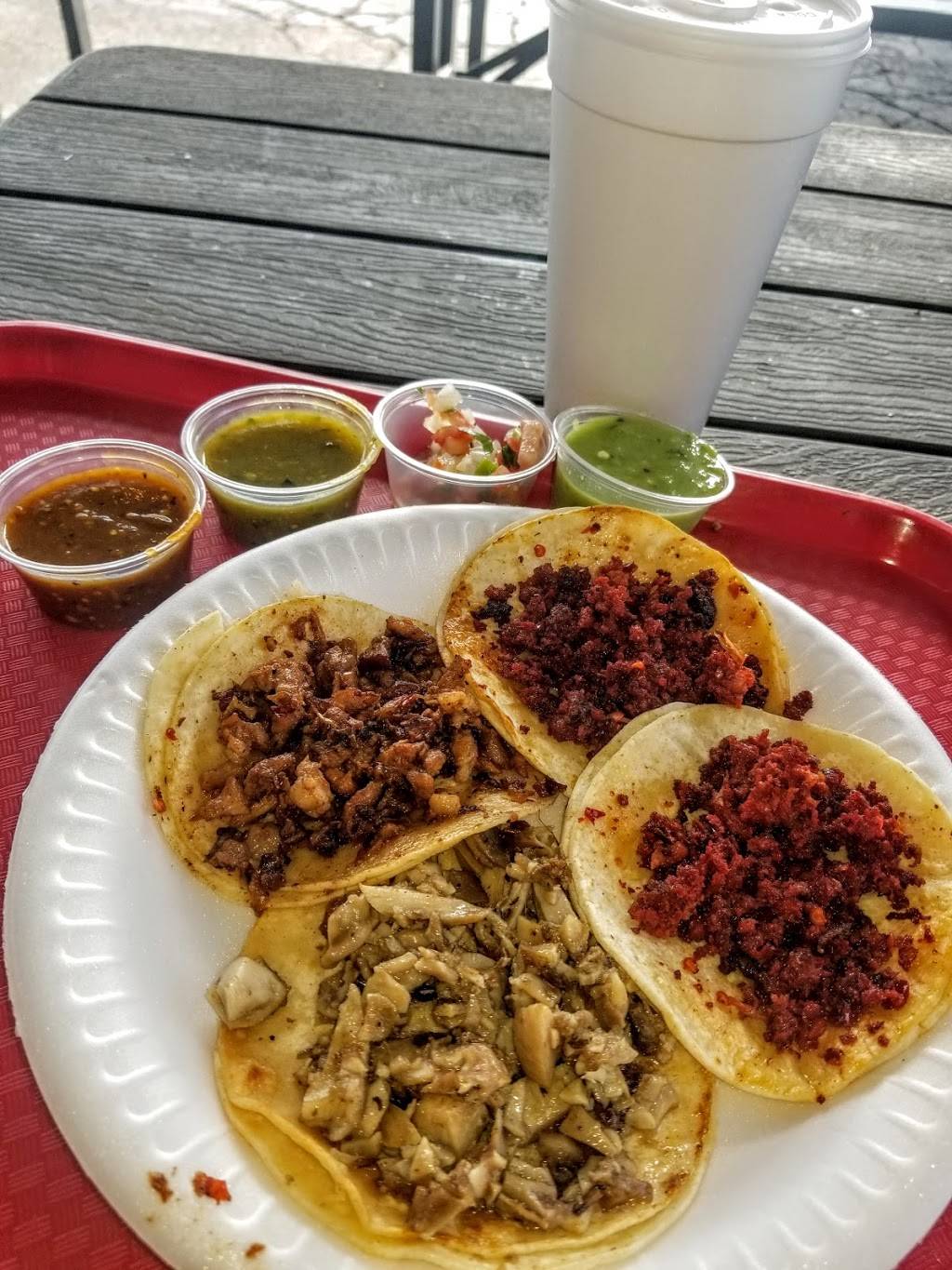 Jaliscos Tacos | restaurant | 1510 N J St, Tulare, CA 93274, USA | 5597566014 OR +1 559-756-6014