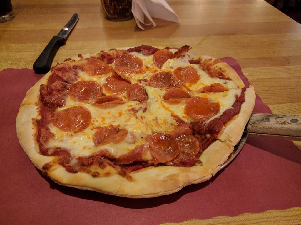 The Mad Italian Pasta & Steak House | restaurant | 2545 S Crater Rd, Petersburg, VA 23805, USA | 8047329268 OR +1 804-732-9268