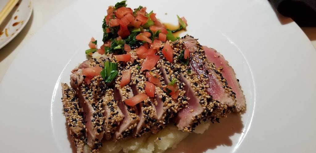 Nabuki | restaurant | 18 E 1st St, Hinsdale, IL 60521, USA | 6306548880 OR +1 630-654-8880