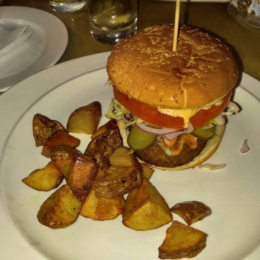 The Capitol Bar | restaurant | 973 King St E, Hamilton, ON L8M 1C3, Canada | 2893891001 OR +1 289-389-1001