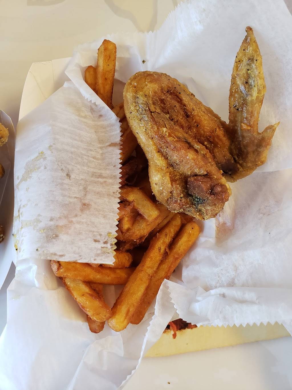 Kelleys Kickin Chicken | restaurant | 1397 N Missouri St, West Memphis, AR 72301, USA | 8704000013 OR +1 870-400-0013