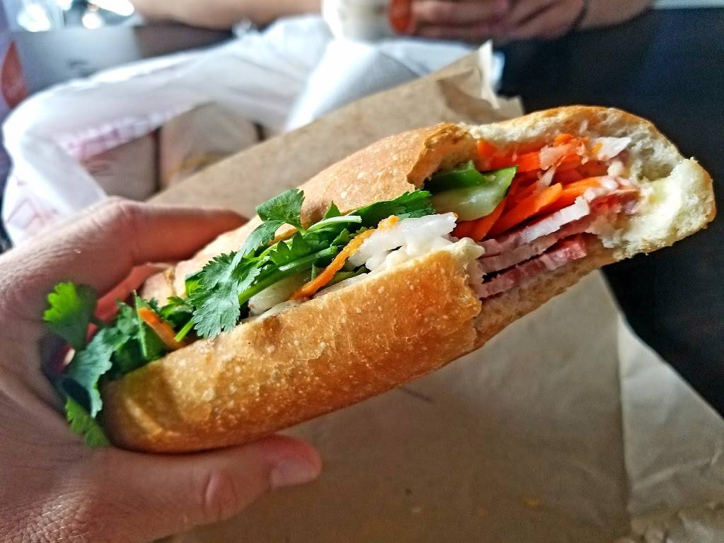 Giò Chả Đức Hương Sandwiches | meal takeaway | 6825 Stockton Blvd #200, Sacramento, CA 95823, USA | 9164281188 OR +1 916-428-1188