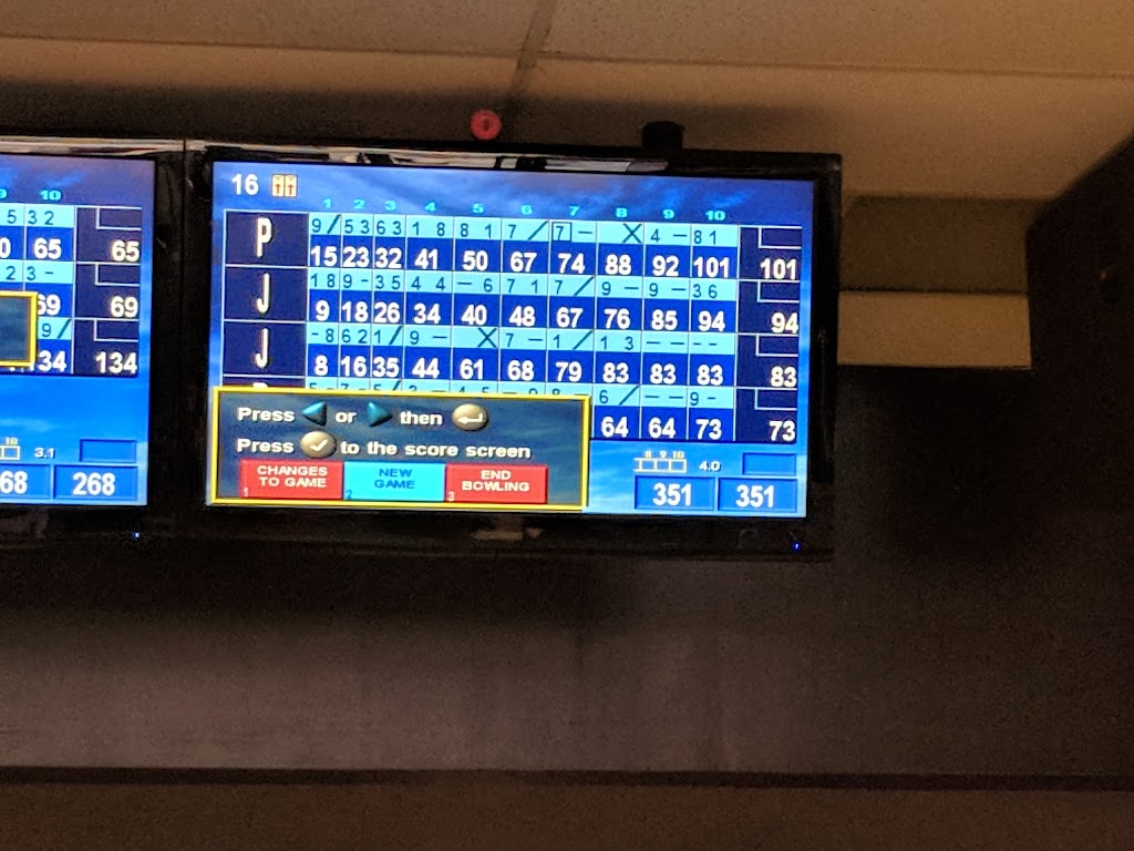 Bowlero Dale City | restaurant | 4304 Dale Blvd, Woodbridge, VA 22193, USA | 7036702111 OR +1 703-670-2111